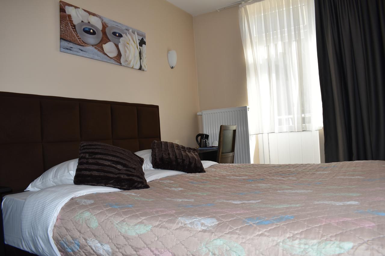Hotel Meribel Saint-Josse-ten-Noode Экстерьер фото