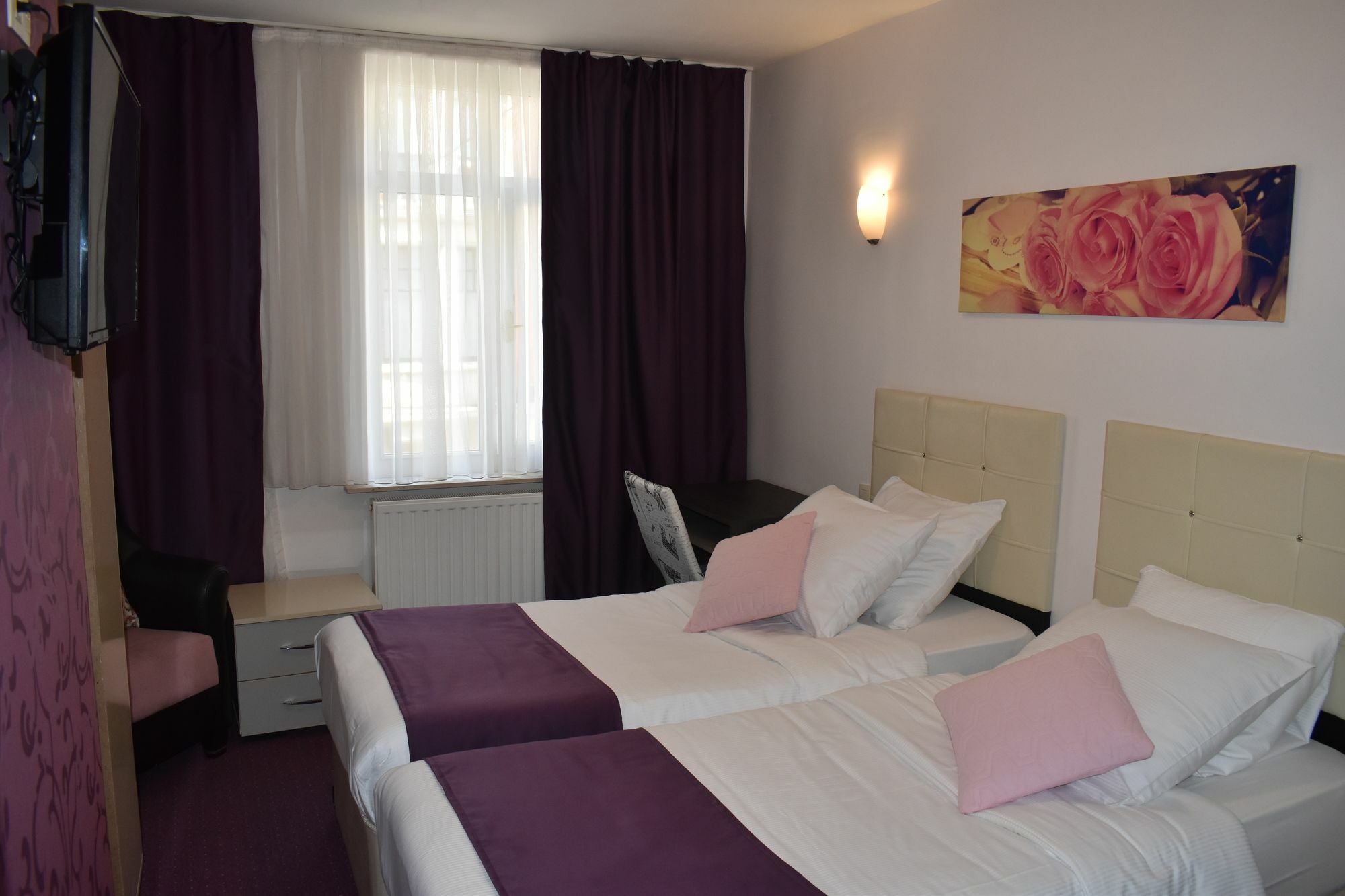 Hotel Meribel Saint-Josse-ten-Noode Экстерьер фото