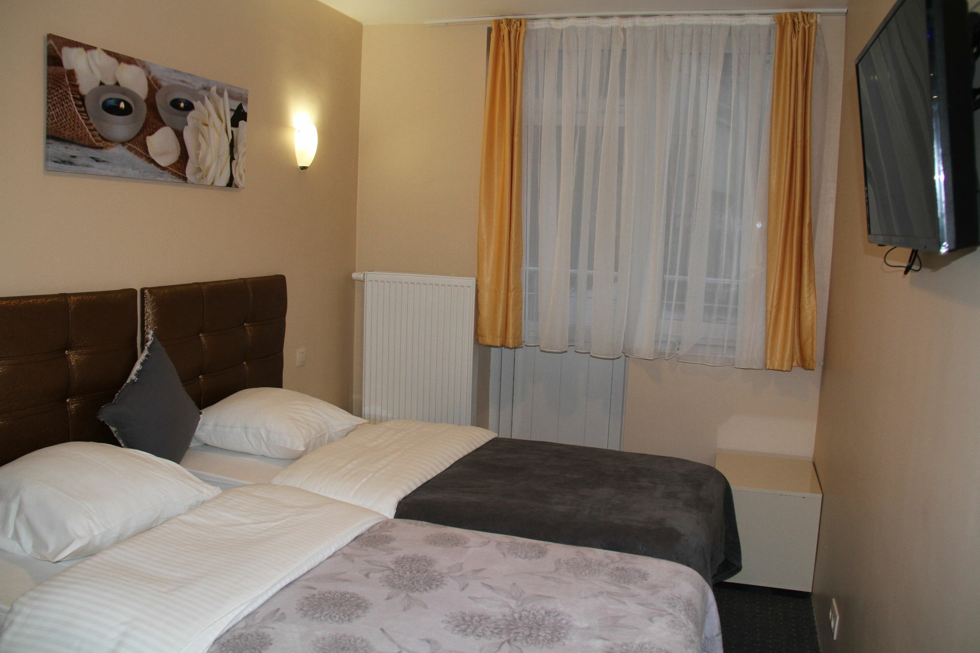 Hotel Meribel Saint-Josse-ten-Noode Экстерьер фото
