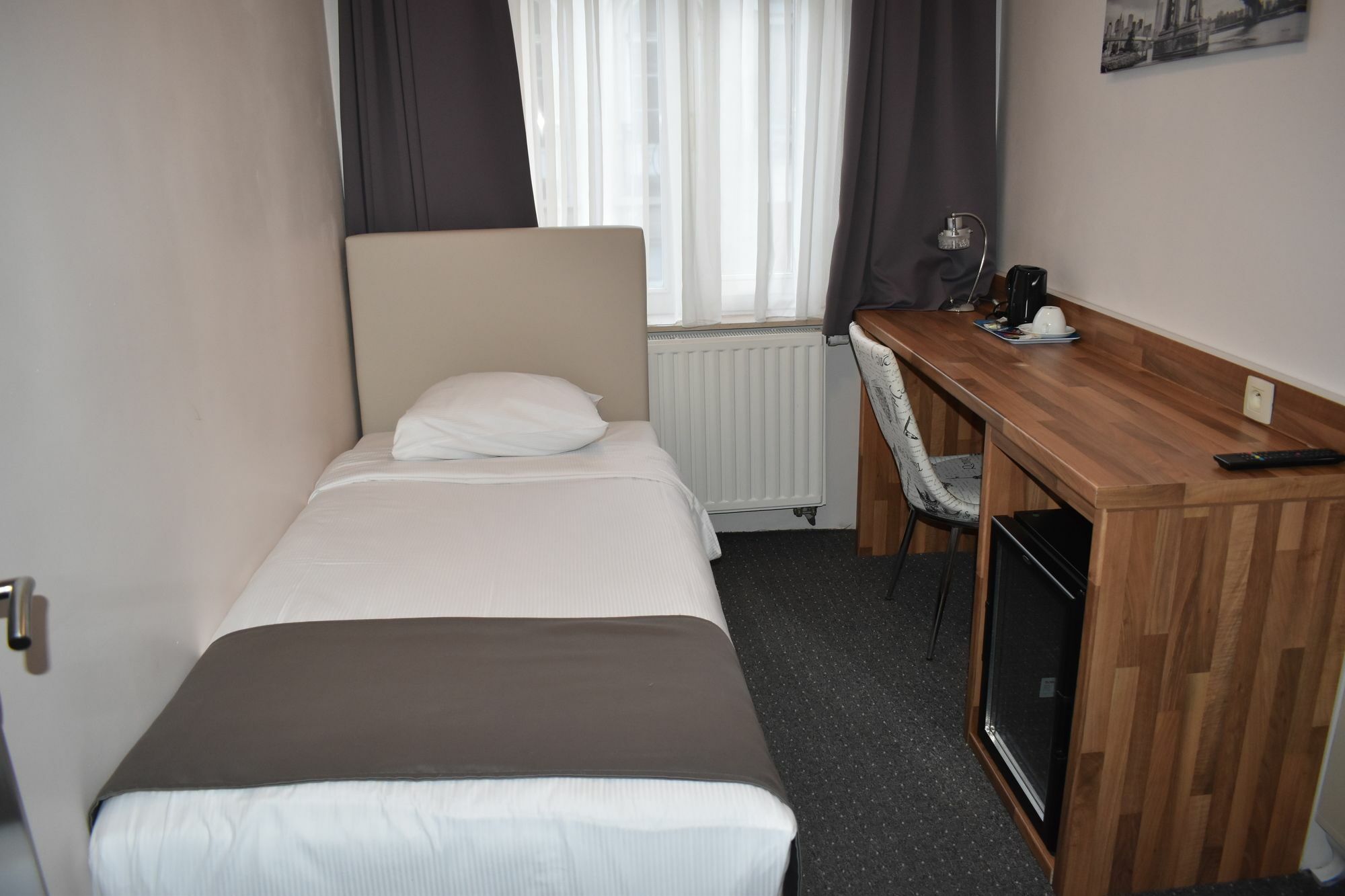 Hotel Meribel Saint-Josse-ten-Noode Экстерьер фото